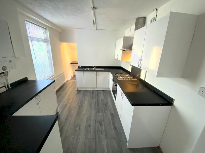 3 Bedroom Terraced House To Rent In Rennie Street, Cardiff, CF11