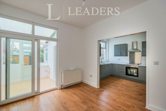 3 Bedroom Terraced House To Rent In Powerscourt Road, Copnor, PO2