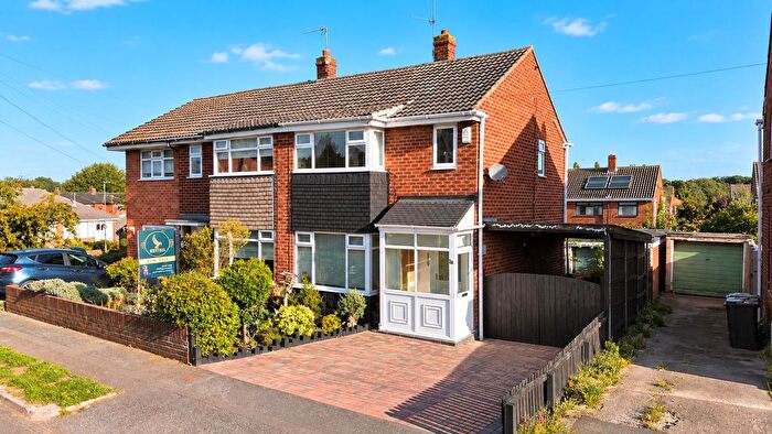 3 Bedroom Property For Sale In Greenmoor Avenue, Lofthouse, Wakefield, WF3