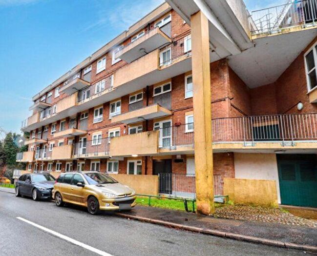 3 Bedroom Maisonette For Sale In Heathgate, Norwich, NR3