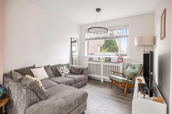 2 Bedroom End Of Terrace House For Sale In Redhall Crescent, Redhall, Edinburgh, EH14