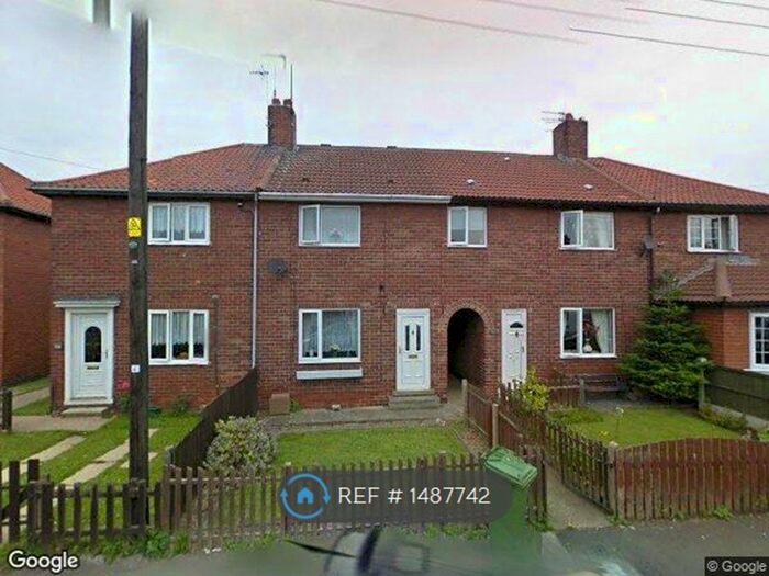 3 Bedroom Terraced House To Rent In Clayton Avenue, Upton, Pontefract, WF9