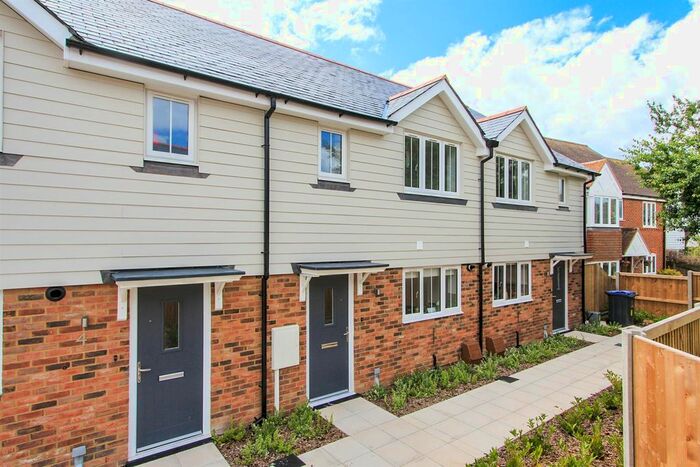 2 Bedroom Terraced House To Rent In Millstrood Road, Whitstable CT5