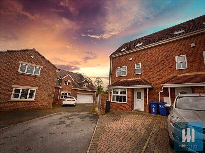 3 Bedroom Town House To Rent In The Hedgerows, Mexborough, South Yorkshire, S64