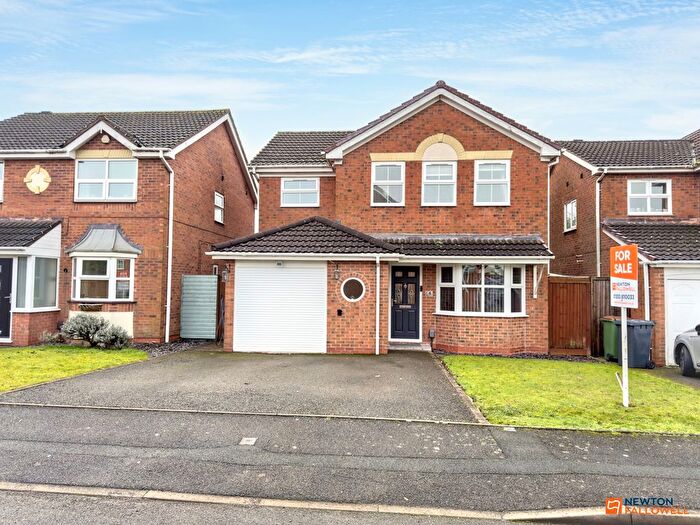 4 Bedroom Detached House For Sale In Snipe Close, Hugglescote, LE67