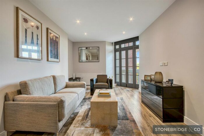 3 Bedroom Flat To Rent In Maida Vale, London, W9