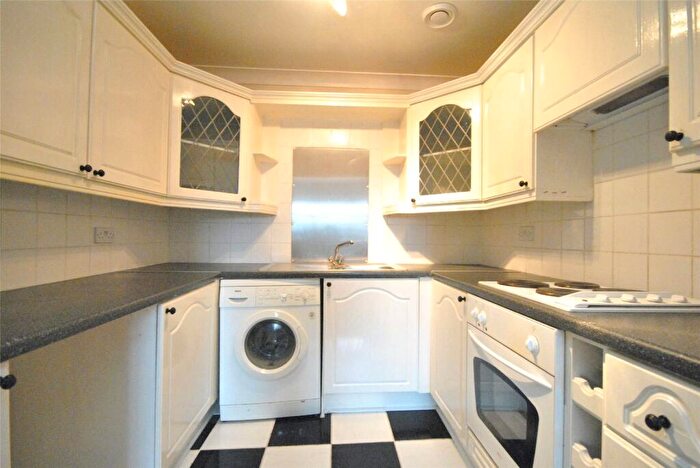 2 Bedroom Apartment To Rent In Victoria Court, Victoria Street, Grimsby, N E Lincolnshire, DN31