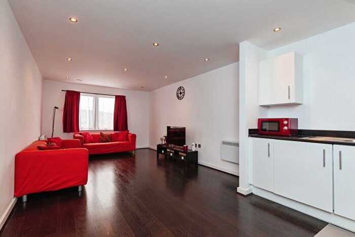2 Bedroom Flat For Sale In Loxford Road, Barking, IG11
