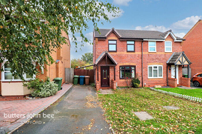 3 Bedroom Semi-Detached House For Sale In The Crescent, Stafford, ST16