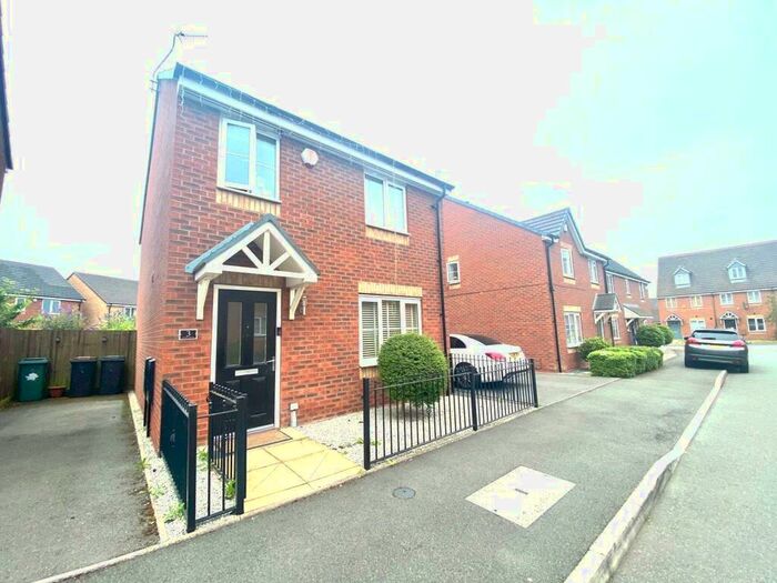 3 Bedroom Detached House To Rent In Cygnet Avenue, Nuneaton, Warwickshire, CV10