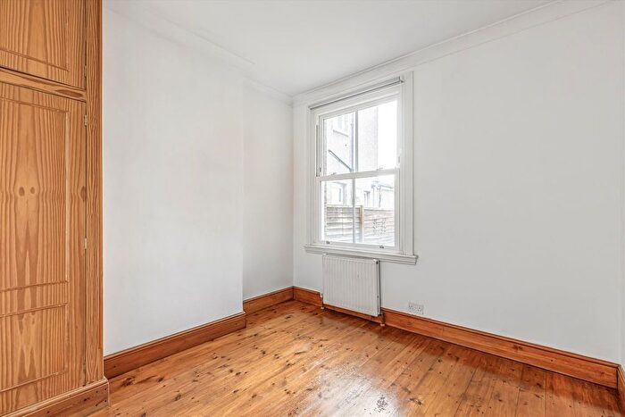 1 Bedroom Maisonette To Rent In South Park Road, London, SW19