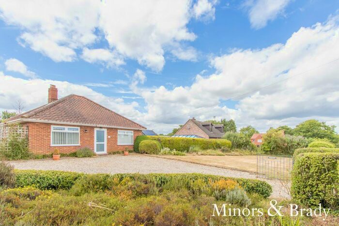 2 Bedroom Detached Bungalow For Sale In Podmore Lane, Scarning, Dereham, NR19