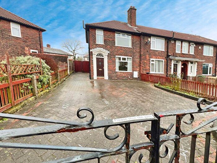 3 Bedroom Terraced House To Rent In Chorley Old Road, Doffcocker, Bolton, BL1