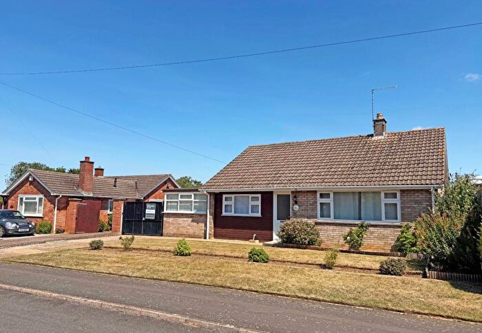 3 Bedroom Detached Bungalow For Sale In Wyman Way, Peterborough, PE2