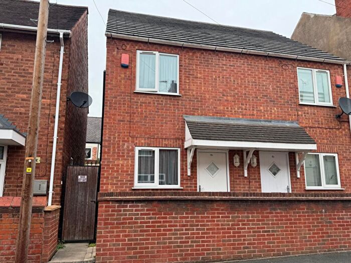 2 Bedroom Semi-Detached House For Sale In Manvers Street, Worksop, S80