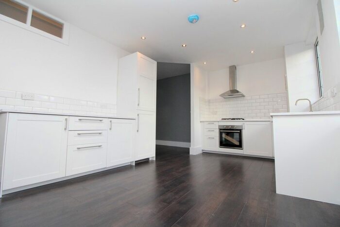 3 Bedroom Maisonette To Rent In Bellegrove Road, Welling DA16