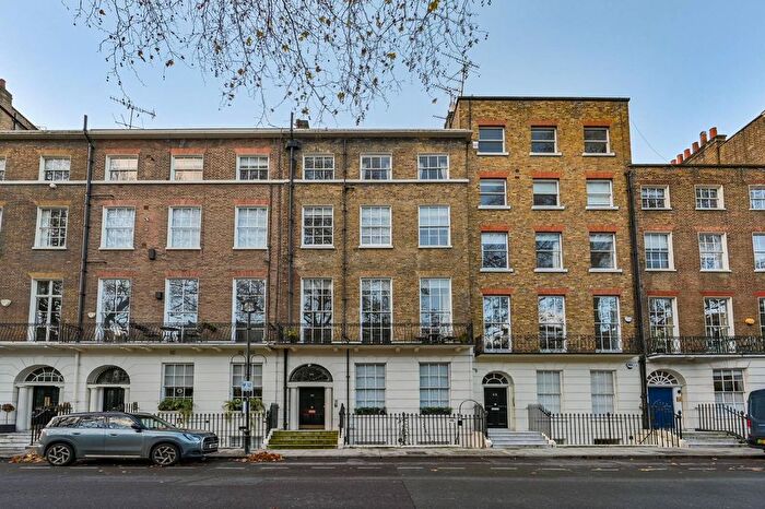 2 Bedroom Flat For Sale In Montagu Square, Marylebone, London, W1H