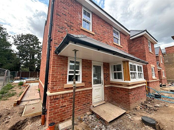 4 Bedroom Detached House For Sale In The Street, Upper Stoke, Rochester, Kent, ME3