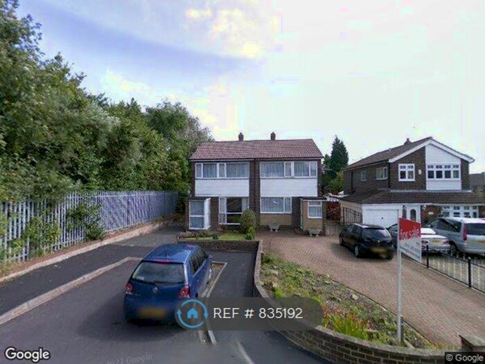 3 Bedroom Semi-Detached House To Rent In John O Gaunts Walk, Leeds, LS26