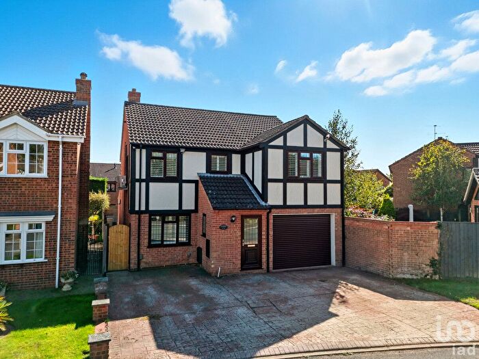 5 Bedroom Detached House For Sale In Alder Close, Bishop's Stortford, CM23