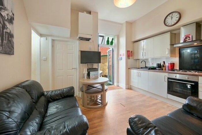 4 Bedroom Terraced House To Rent In Norris Street, Preston, PR1