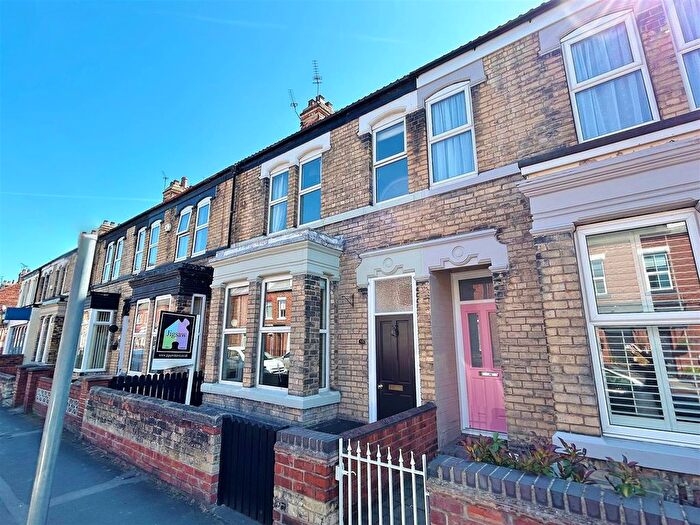 3 Bedroom Terraced House To Rent In Brook Street, Selby, YO8