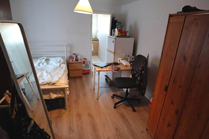 Studio To Rent In Whitley Street, Reading, RG2