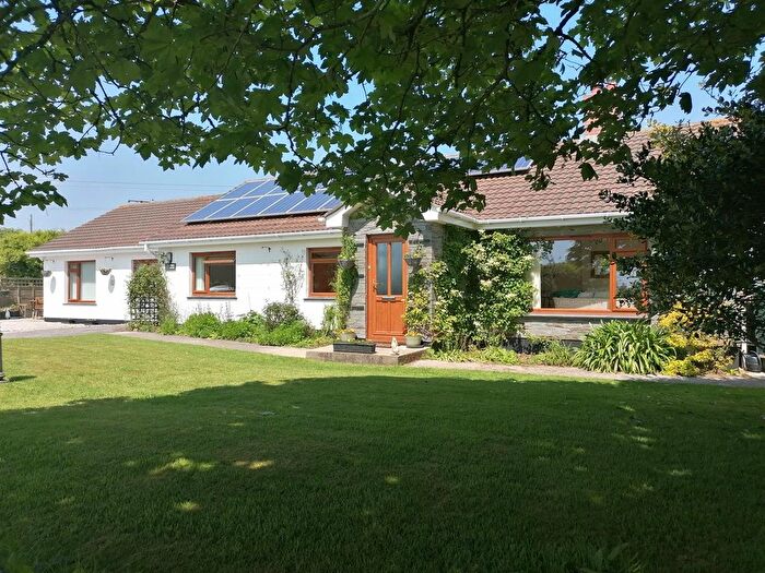 4 Bedroom Bungalow For Sale In Trevenen Bal, Helston, TR13