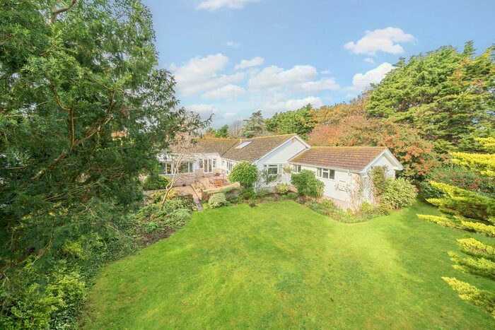 4 Bedroom Bungalow For Sale In Church Lane, Buckland Ripers, Weymouth, DT3
