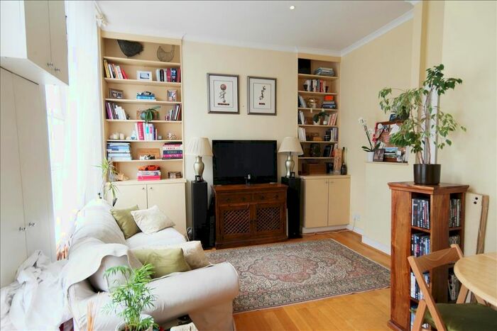 1 Bedroom Flat To Rent In Winchester Street, London, SW1V