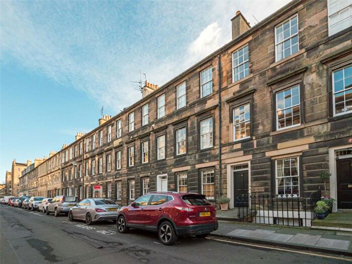 2 Bedroom Flat To Rent In Cumberland Street, Edinburgh, EH3