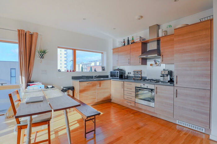 1 Bedroom Apartment To Rent In Dalston Lane, London, E8