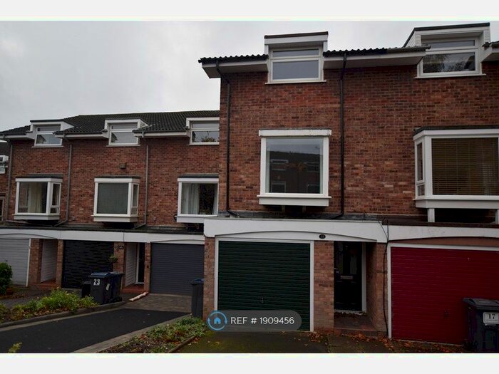 3 Bedroom Terraced House To Rent In Linnet Close, Birmingham, B30