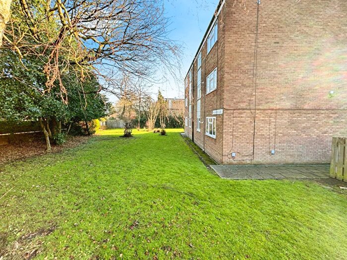 1 Bedroom Flat For Sale In Haslingden Close, Liverpool, L13