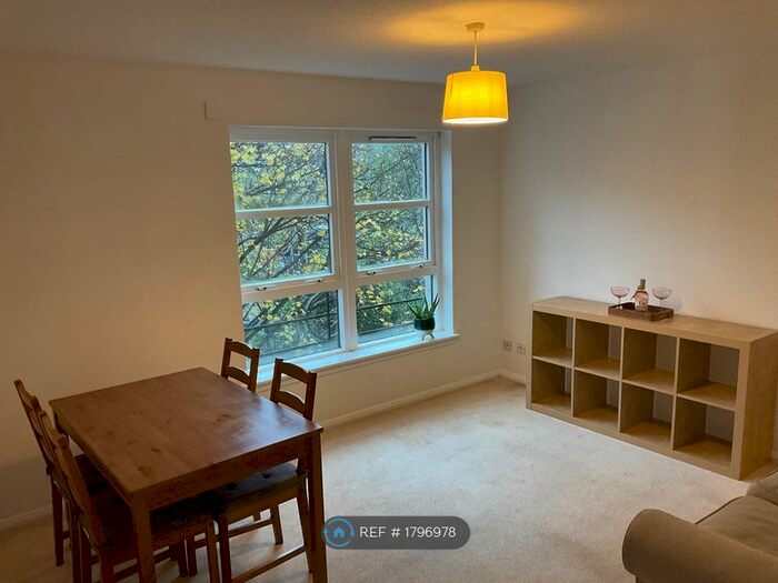 2 Bedroom Flat To Rent In Rodney Place, Edinburgh, EH7