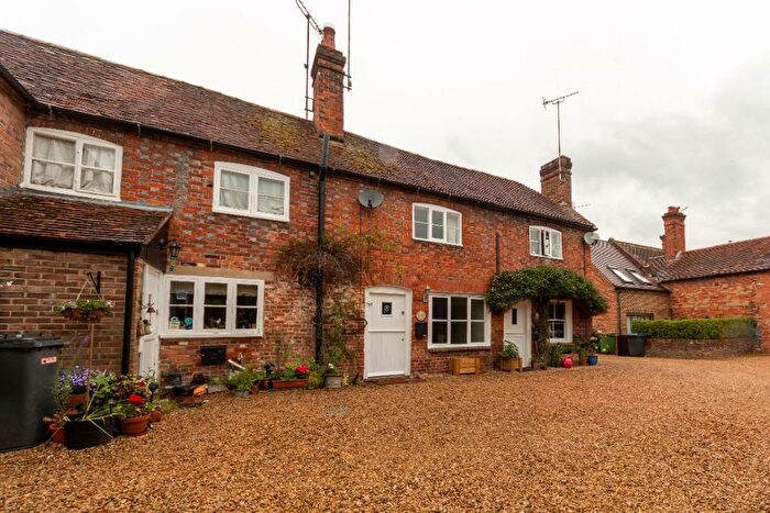 3 Bedroom Terraced House To Rent In High Street, East Ilsley, RG20