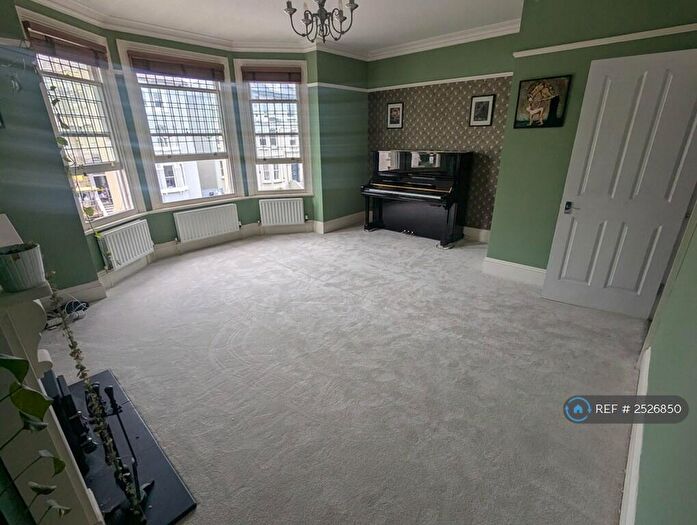 4 Bedroom Maisonette To Rent In Clarendon Villas, Hove, BN3