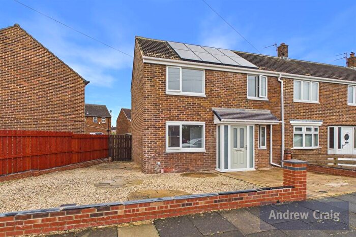 3 Bedroom End Of Terrace House For Sale In Soane Gardens, South Shields, NE34