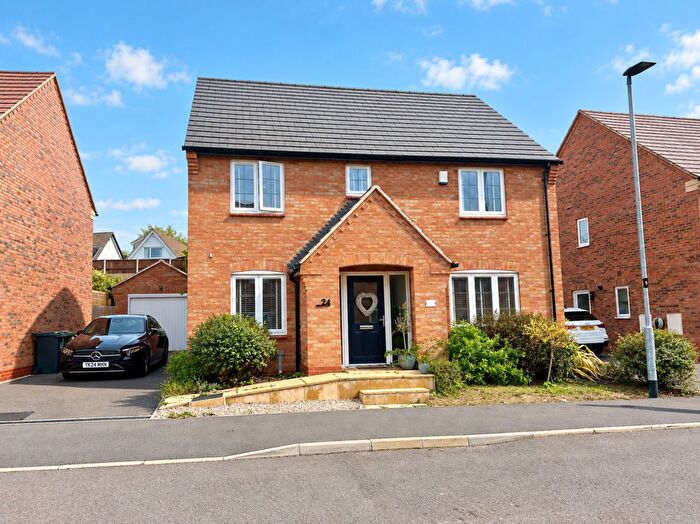 4 Bedroom Detached House For Sale In Marigold Crescent, Shepshed, LE12