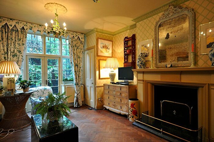 6 Bedroom Detached House To Rent In Petyt Place, London, SW3