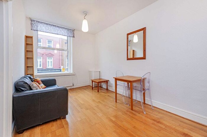 1 Bedroom Flat To Rent In Bedford Hill, Balham, SW12