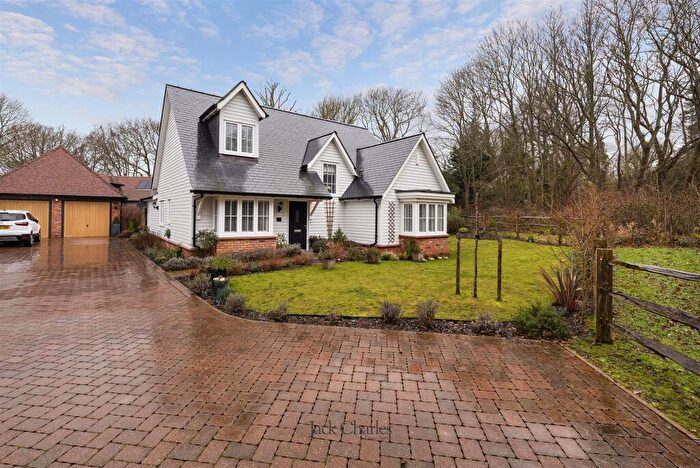 4 Bedroom Detached House For Sale In Yalding, ME18