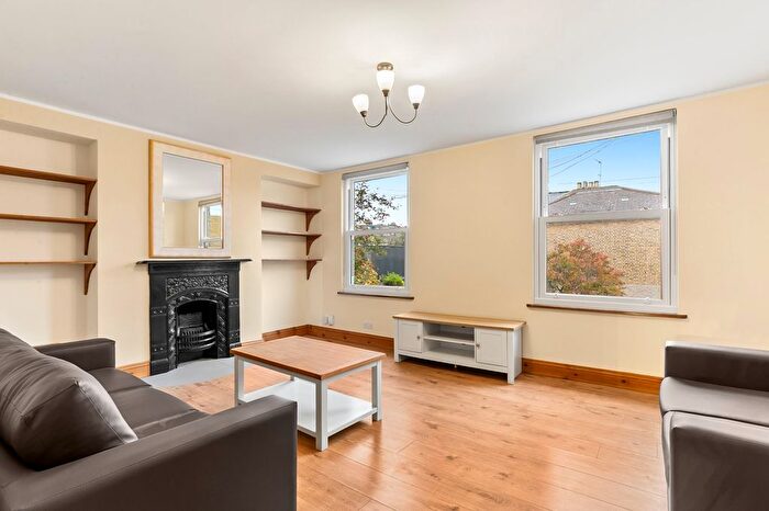 1 Bedroom Flat To Rent In Monsell Road, Islington, N4