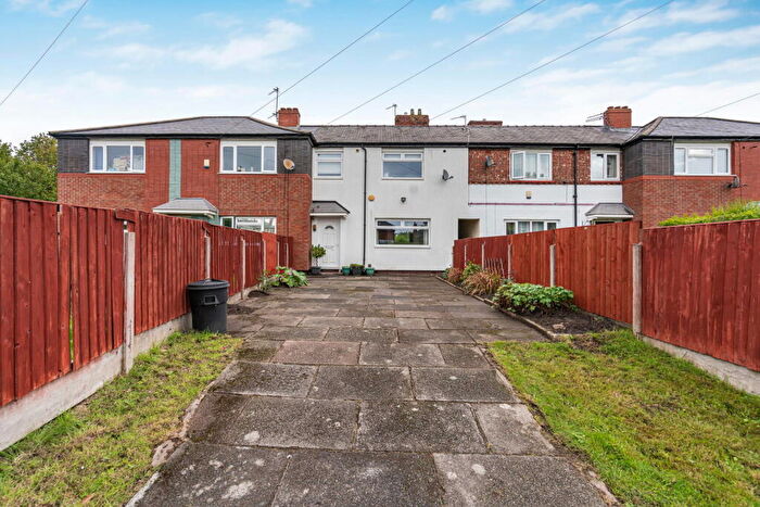 3 Bedroom Terraced House For Sale In Wrenbury Avenue, Manchester, M20