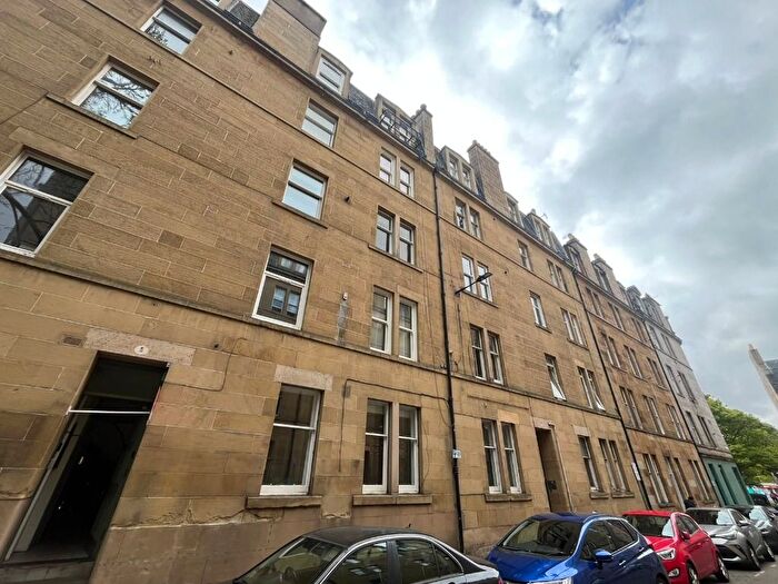 2 Bedroom Flat To Rent In Buccleuch Terrace, Edinburgh, EH8