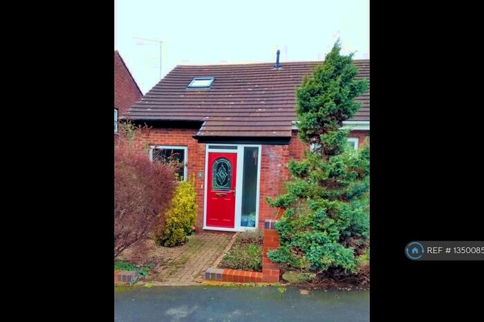 1 Bedroom Semi-Detached House To Rent In Silk Mill Approach, Leeds, LS16