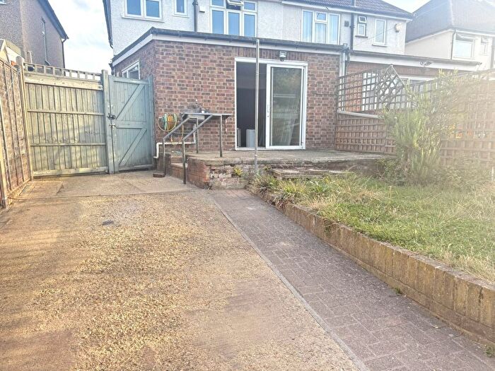 4 Bedroom Semi-Detached House To Rent In Craneswater, Hayes, UB3