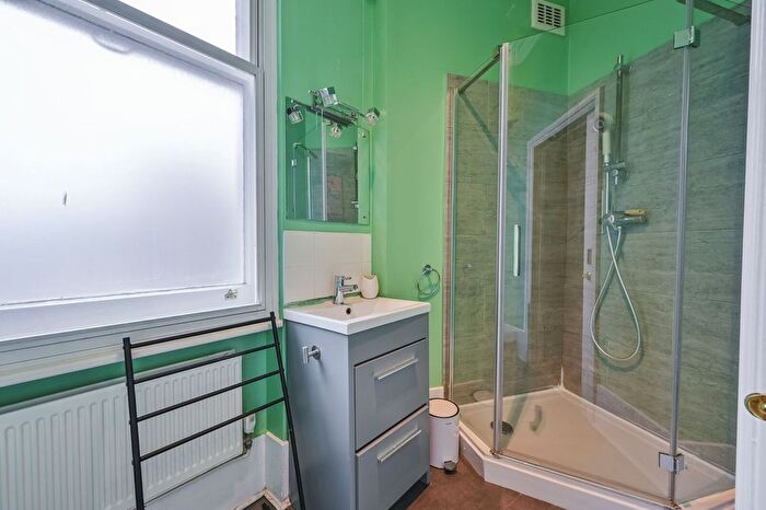 1 Bedroom Flat To Rent In Grays Inn Road, Bloomsbury, London, WC1X