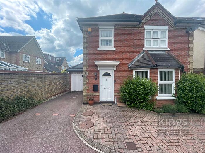 3 Bedroom Detached House To Rent In Belfield Gardens, Church Langley, CM17