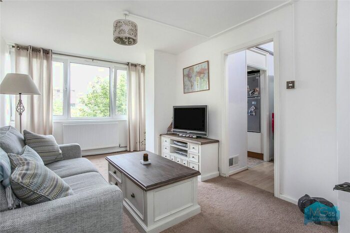 1 Bedroom Flat To Rent In New Orleans Walk, Crouch End, London, N19